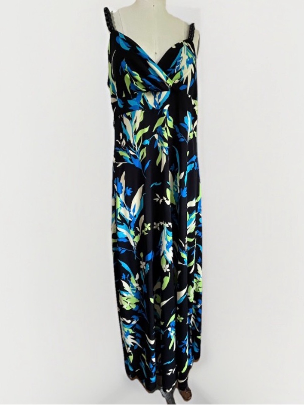 Essentials by Milano L Long Maxi Dress Beads Floral Y2K Tropical Resort Vacation